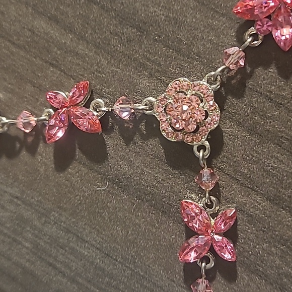 Necklace - Picture 3 of 3